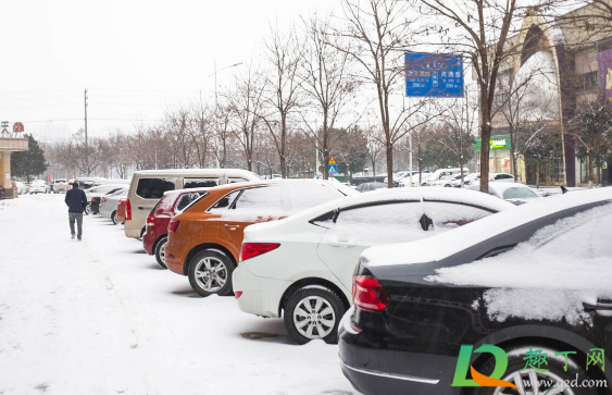 下雪天汽车适合贴膜吗(下雨天车子适合贴膜吗) 下雪天汽车适合贴膜吗(下雨天车子适合贴膜吗)