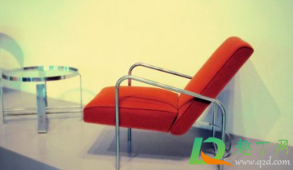 家具表面留下水印怎么办(木质家具水印怎么去除)