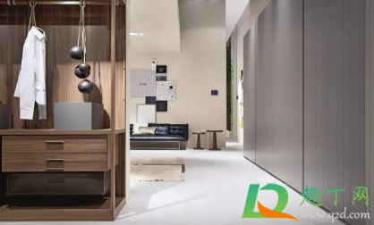 家具表面留下水印怎么办(木质家具水印怎么去除)