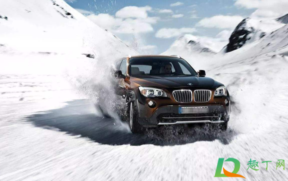 下雪天开车用什么档位(下雪天几档起步)