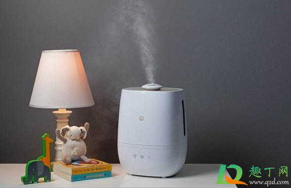 加湿器放在风扇前面还是后面(加湿器配合风扇有用吗) 加湿器放在风扇前面还是后面(加湿器配合风扇有用吗)