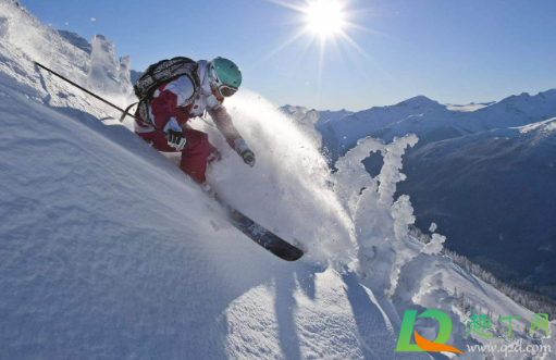 初次滑雪需要准备什么(第一次去滑雪场滑雪需要准备什么) 初次滑雪需要准备什么(第一次去滑雪场滑雪需要准备什么)