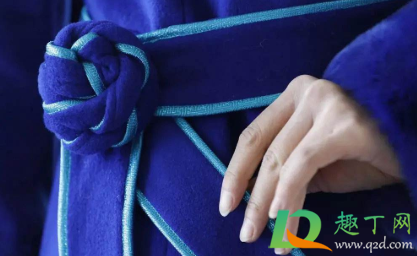 c类衣服贴身穿会怎么样(衣服c类能穿吗) c类衣服贴身穿会怎么样(衣服c类能穿吗)