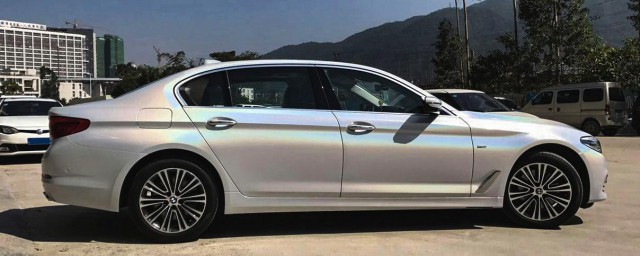 新车首保多少公里好呢(请问新车首保多少公里合适?)