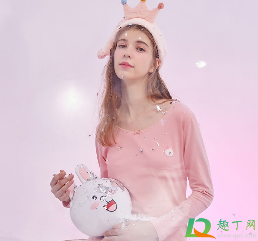 加绒的保暖内衣是贴身穿吗(加绒的保暖衣能贴身穿吗)