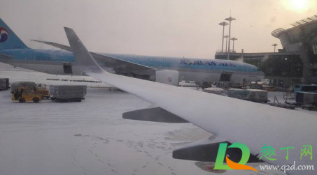 北京下暴雪飞机会取消吗(暴雪飞机能降落吗)