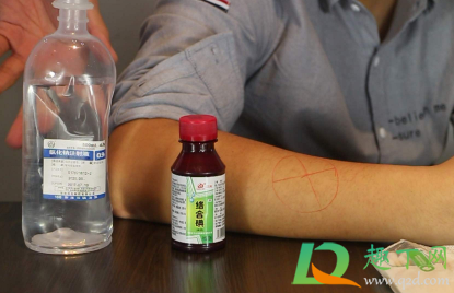 伤口有脏东西怎么处理(伤口很脏怎么处理)