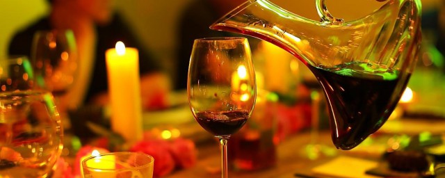 喝蜂蜜水可以醒酒吗(蜂蜜水喝了醒酒吗)