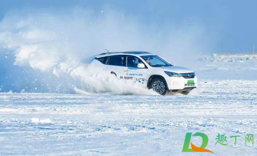 下雪天开车踩刹车有异响怎么回事(下雪天踩刹车有异响滋滋声) 下雪天开车踩刹车有异响怎么回事(下雪天踩刹车有异响滋滋声)