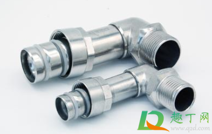 水管接缝处漏水怎么修(给水管漏水怎么修)