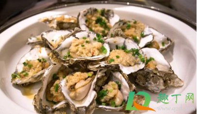 生蚝带壳沸水蒸几分钟(带壳生蚝蒸水开后多久才熟)