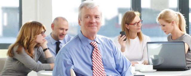 行政经理的下属是什么职务(行政副总经理是什么职位)