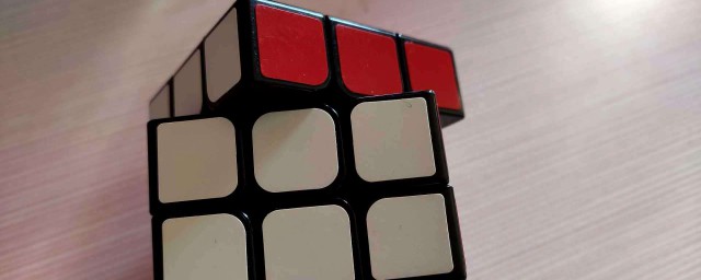 魔方顶层怎么还原(魔方顶层怎么还原黄色)