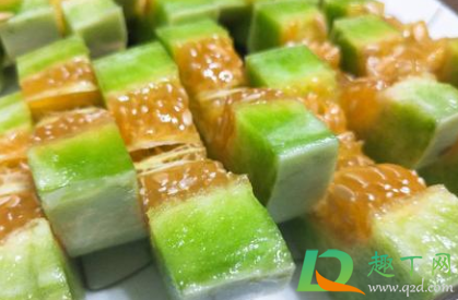 买羊角蜜瓜挑什么样的好吃(羊角蜜和甜瓜哪个好吃)