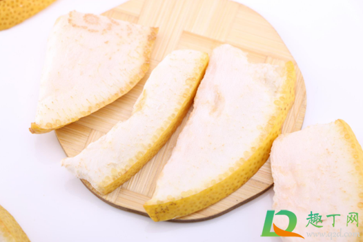 柚子皮晒干要用开水烫一下吗(柚子皮晒干泡水)