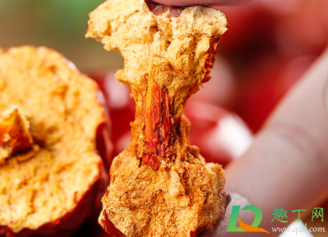 误吞枣核能催吐吗(吞了一个枇杷核要催吐吗)