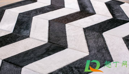 拼接地毯怎么打理(地毯拼缝怎么处理)