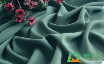 真丝上面的红酒怎么去除(丝绸上的红酒怎么洗) 真丝上面的红酒怎么去除(丝绸上的红酒怎么洗)