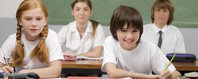 课文祖父的园子几自然段(祖父的园子这篇课文的主要内容)