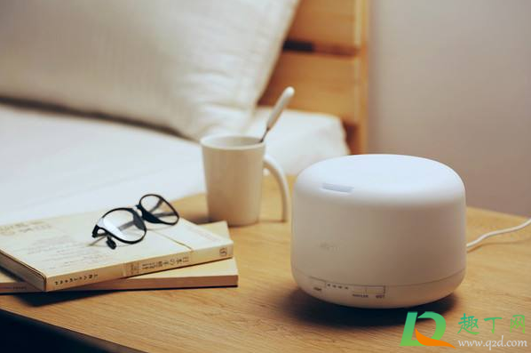 加湿器放在窗户边可以吗(加湿器可以放窗口吗)