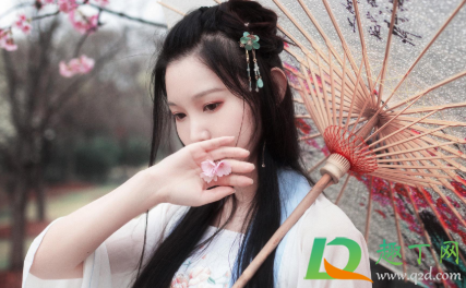 割双眼皮疼不疼有多疼(双眼皮割完疼不疼)