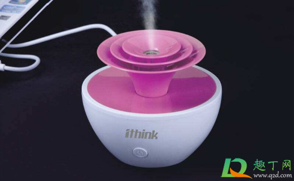 加湿器离床头多远合适(加湿器放在床头合适吗)