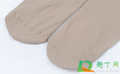 踩脚袜袜子包外面还是里面(踩跟袜需要把袜子穿在哪里) 踩脚袜袜子包外面还是里面(踩跟袜需要把袜子穿在哪里)