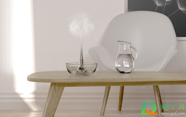 加湿器可以放在插座旁边吗(加湿器旁边不能放什么) 加湿器可以放在插座旁边吗(加湿器旁边不能放什么)