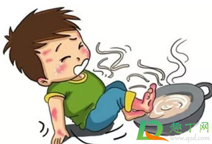 被热水烫红多久会起泡(被热水烫了多久起水泡) 被热水烫红多久会起泡(被热水烫了多久起水泡)