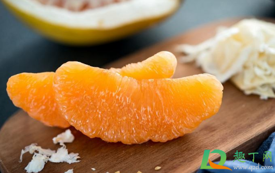 柚子肉和什么一起做煲水好(柚子的肉可以煮水喝吗)