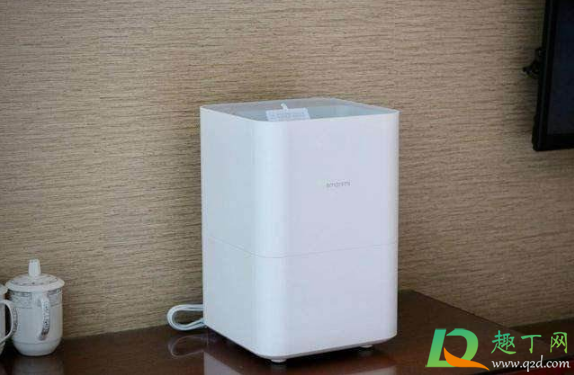 加湿器可以放在冰箱旁边吗(加湿器里面能放冰块吗)