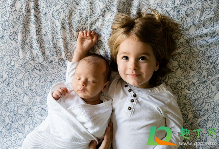 生男生女是在什么时间决定的(生男生女是由什么决定的?在哪个时期决定?)