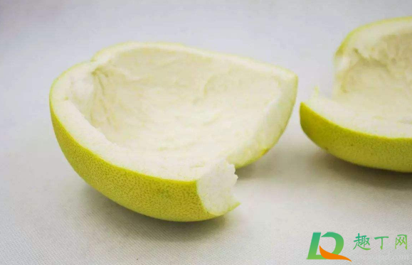 柚子皮晒干要用开水烫一下吗(柚子皮晒干泡水)