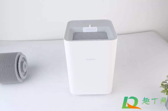 加湿器为什么一闪一闪的(加湿器的灯一闪一闪)