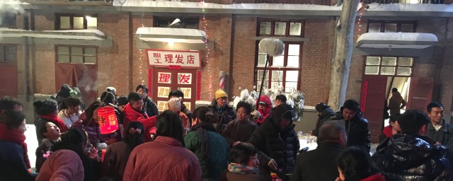 电视剧的主演讲述了什么故事(电视上讲故事的是什么)