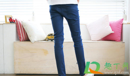 牛仔裤有弹性好还是没有弹性好(弹力牛仔裤好还是没弹性好)