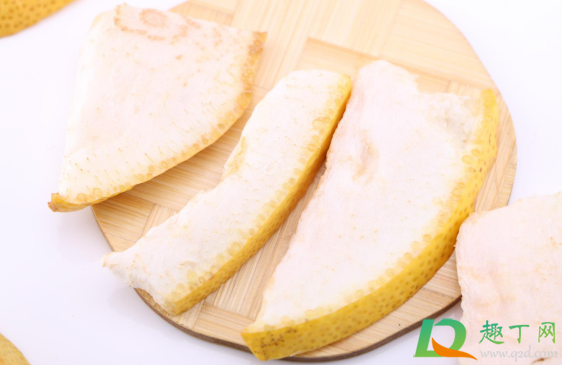 柚子去味要不要切开 柚子去味要不要切开