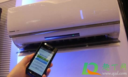 空调制热糊味是怎么回事(空调制热一股子糊味)