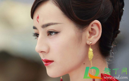 双眼皮埋线不取会怎么样(埋线双眼皮不取出的危害)