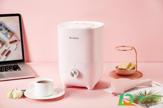 加湿器用的纯净水从哪里能买到(加湿器用纯净水太贵了)