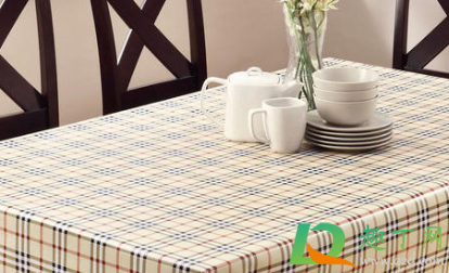 桌布沾上油了怎么清洗(桌布沾上油怎么办) 桌布沾上油了怎么清洗(桌布沾上油怎么办)