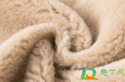 羊剪绒洗衣机可以洗吗(羊羔毛可以用洗衣机洗吗)