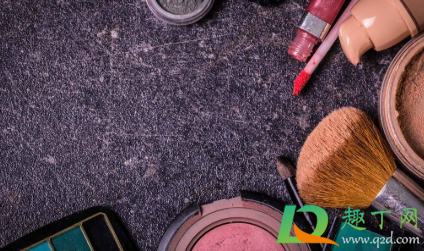 化妆的正确步骤防晒隔离先后(化妆步骤先擦防晒还是先擦隔离) 化妆的正确步骤防晒隔离先后(化妆步骤先擦防晒还是先擦隔离)