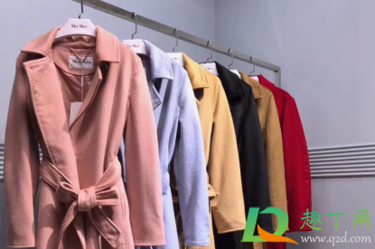 羊绒大衣掉毛是质量问题吗(羊绒大衣老是掉毛)