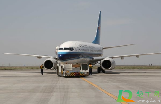 春节机票是早买好还是晚买好(机票早买好还是晚点买好)