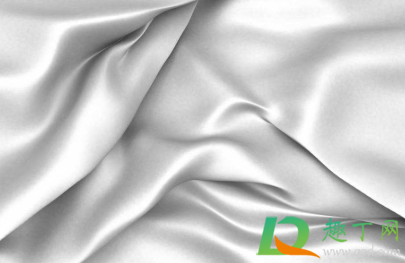 真丝为什么不能用洗衣粉洗(为什么洗衣粉不能用于丝质)