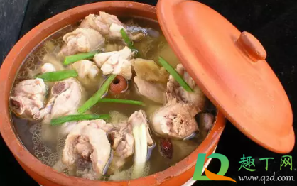 新砂锅用之前怎么开锅(如何开新砂锅)