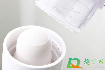 净水器滤芯不脏要换吗(净水器不用更换滤芯的好吗?)