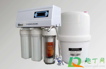 净水器出来的水可以直饮吗(净水器出来的水直接饮用吗??)