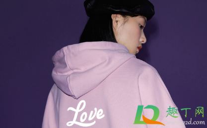 卫衣的帽子怎么撑起来(怎么让卫衣的帽子变挺)